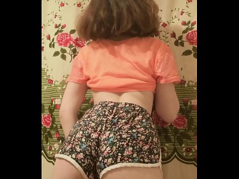 ❤️ سیکسی نوجوان بیب کیمرے پر اپنی شارٹس اتار رہی ہے۔ ❤️❌ سیکس ❌️❤